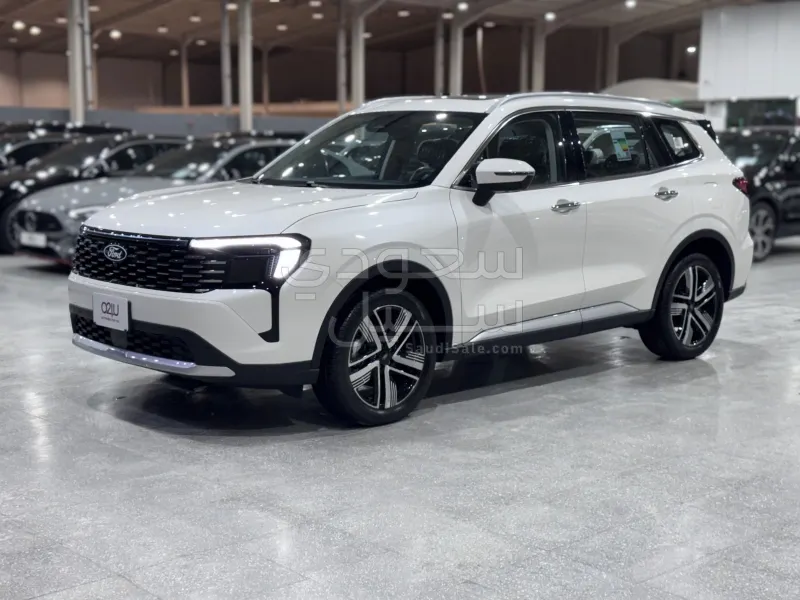 2026 فورد تيريتوري تيتانيوم بلس