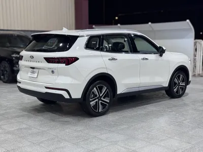 2026 فورد تيريتوري تيتانيوم بلس