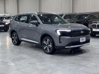 2026 فورد تيريتوري تيتانيوم بلس