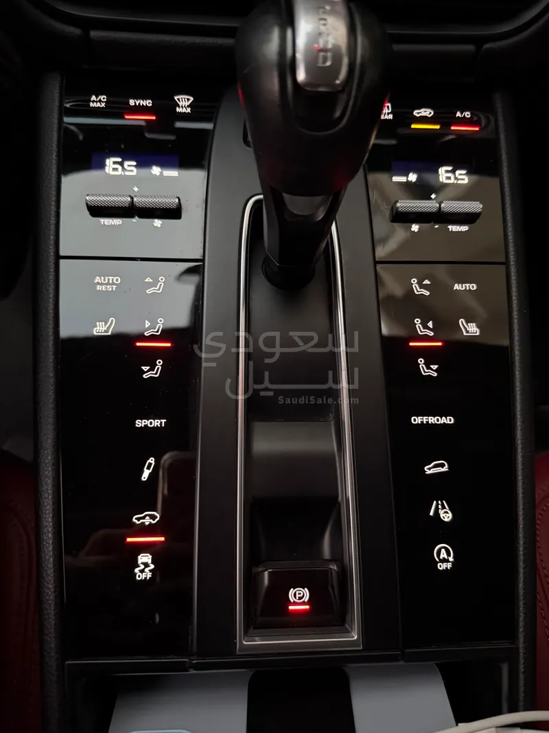 2022 بورش ماكان اس