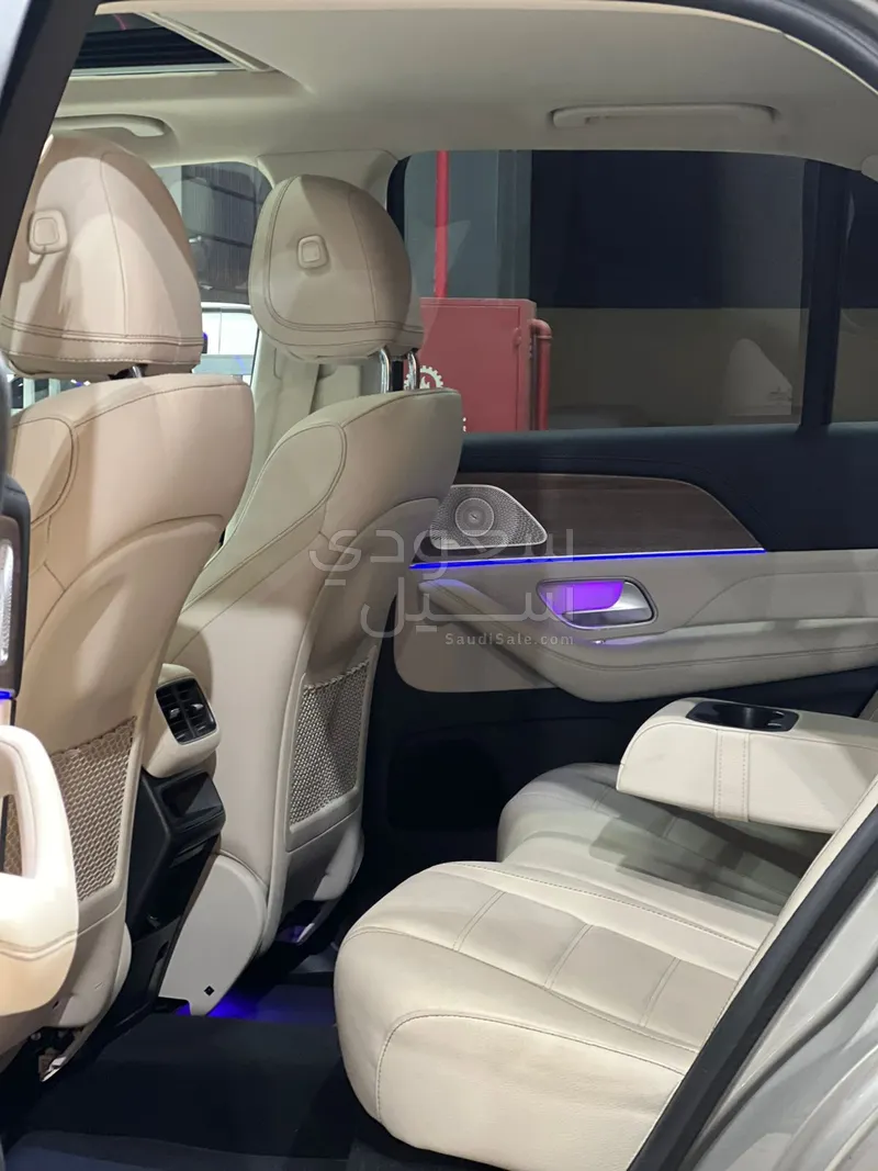 2020 مرسيدس - بنز جي إل إي 350