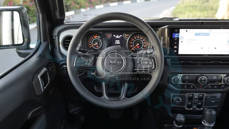 2025 جييب رانجلر سبورت بلس