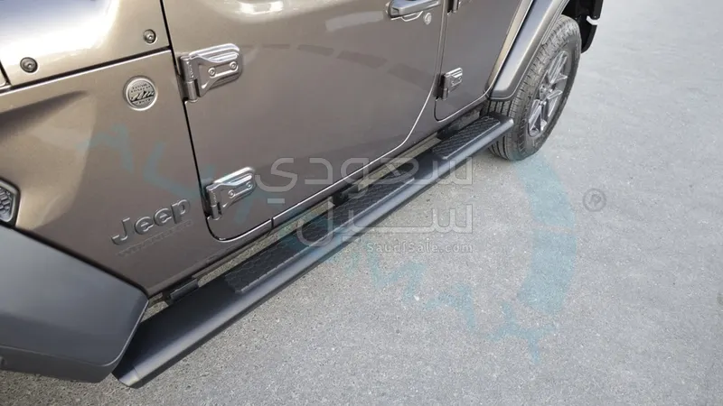 2025 جييب رانجلر سبورت بلس