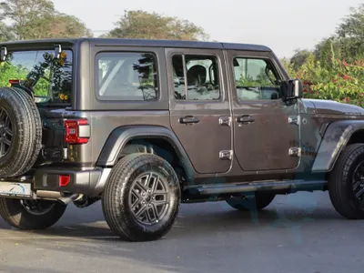 2025 جييب رانجلر سبورت بلس