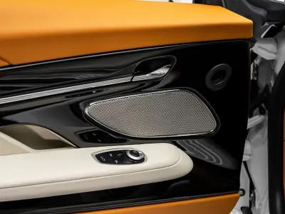 2025 استون مارتن دي بي 12