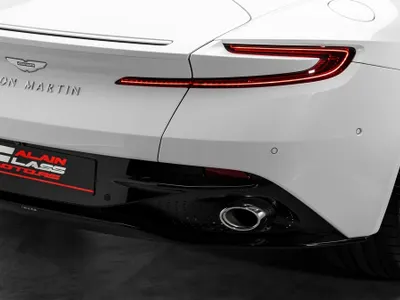 2025 استون مارتن دي بي 12