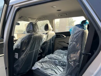 2025 كيا كارنز