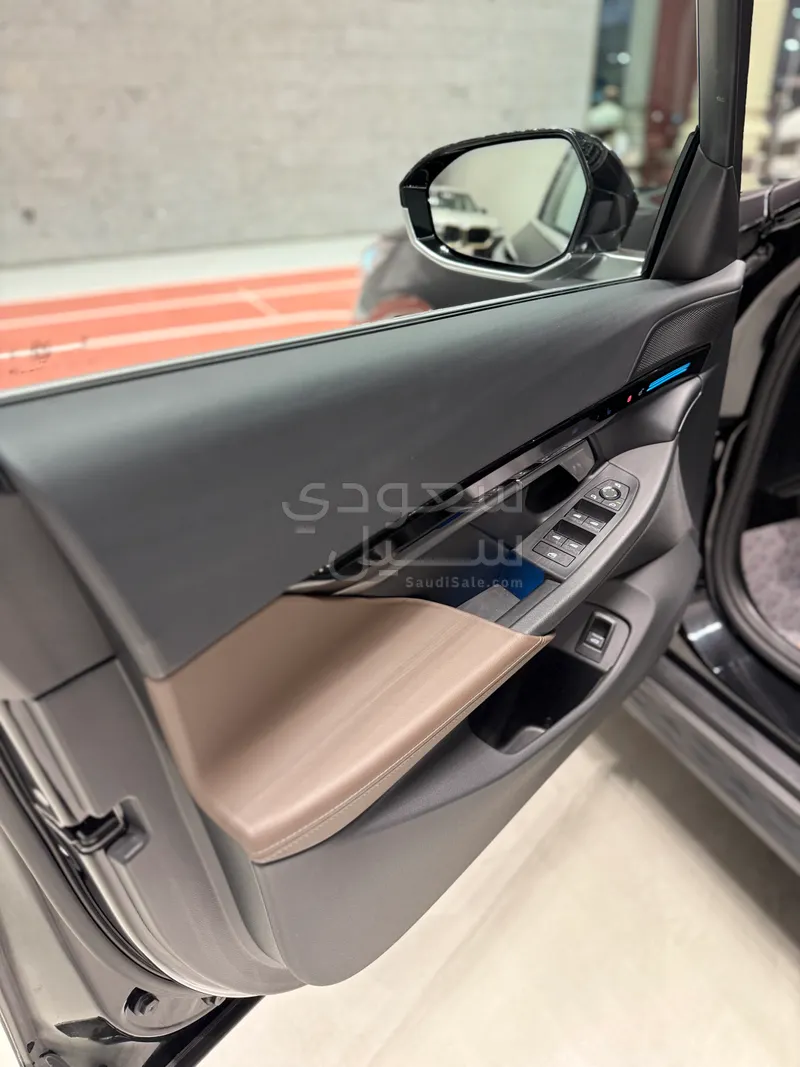 2024 بي ام دبليو الفئة الخامسة 520 أي