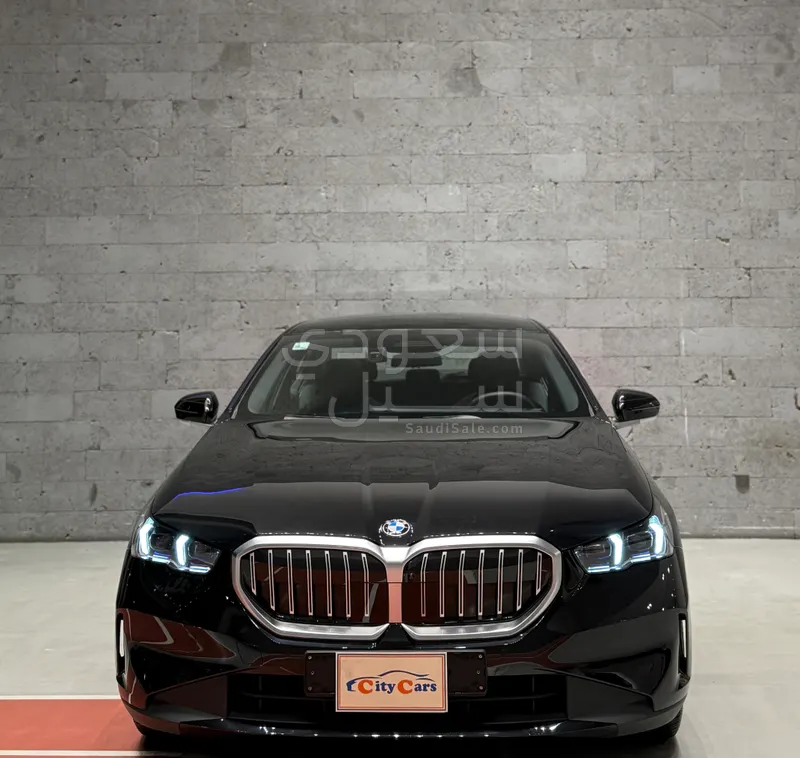 2024 بي ام دبليو الفئة الخامسة 520 أي