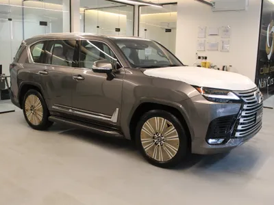 2025 لكزس إل إكس 600