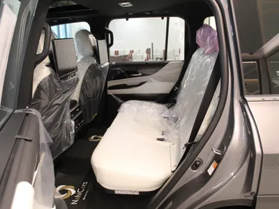 2025 لكزس إل إكس 600