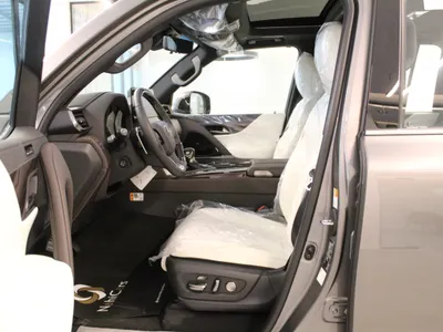 2025 لكزس إل إكس 600