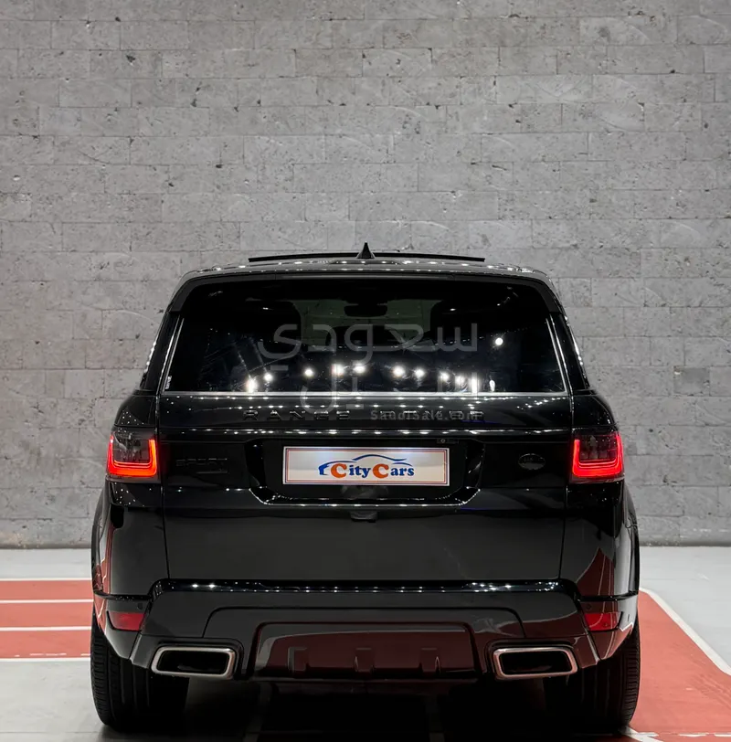 2018 لاند روفر رينج روفر اس في اوتوبيوغرافي