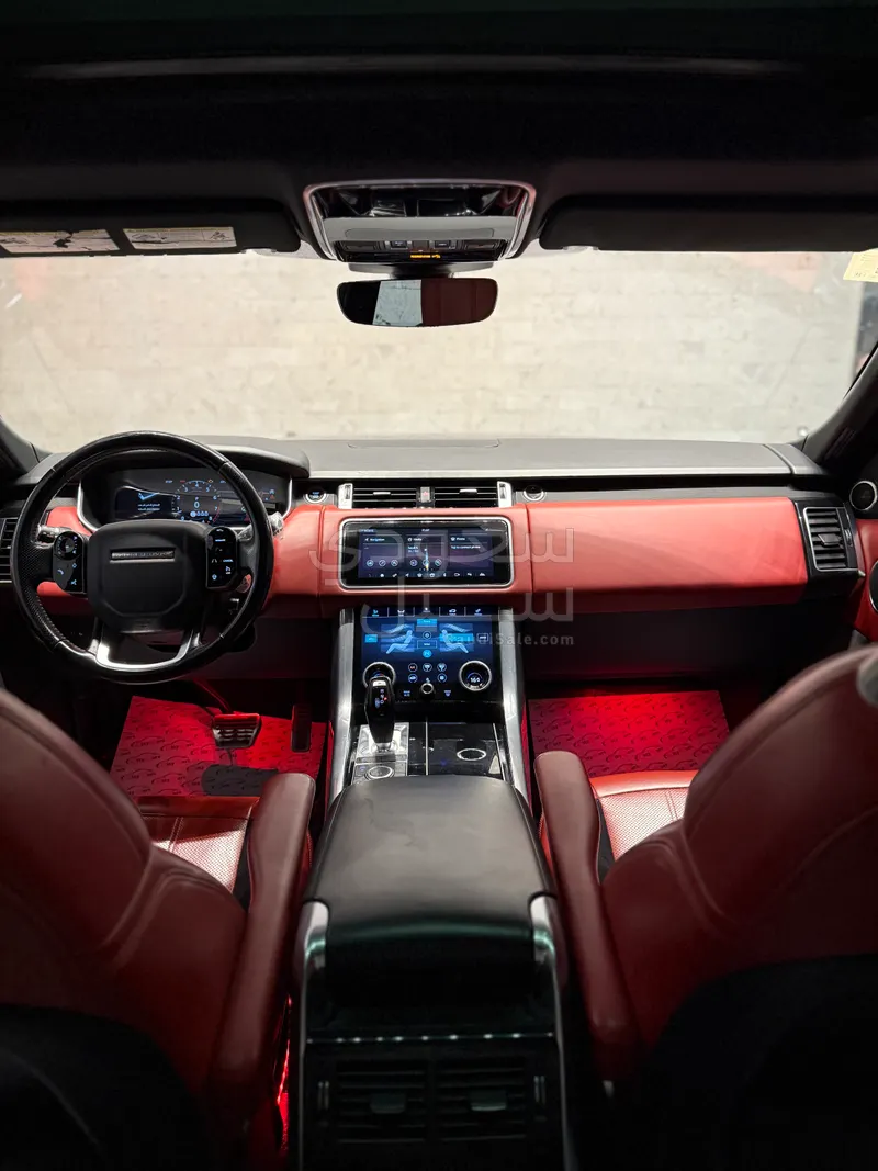 2018 لاند روفر رينج روفر اس في اوتوبيوغرافي