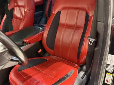 2018 لاند روفر رينج روفر اس في اوتوبيوغرافي