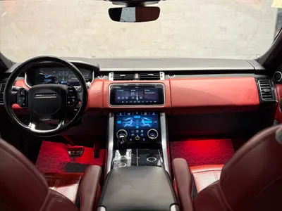 2018 لاند روفر رينج روفر اس في اوتوبيوغرافي