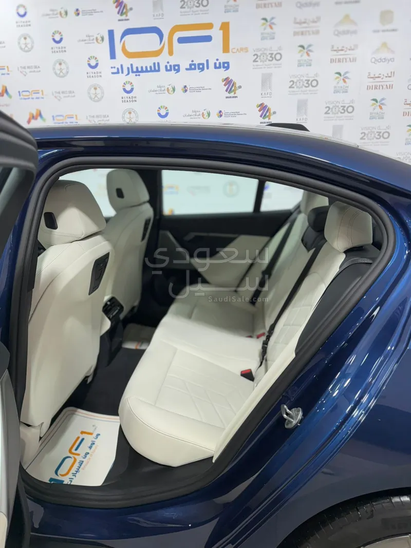 2026 بي ام دبليو الفئة الخامسة 520 أي