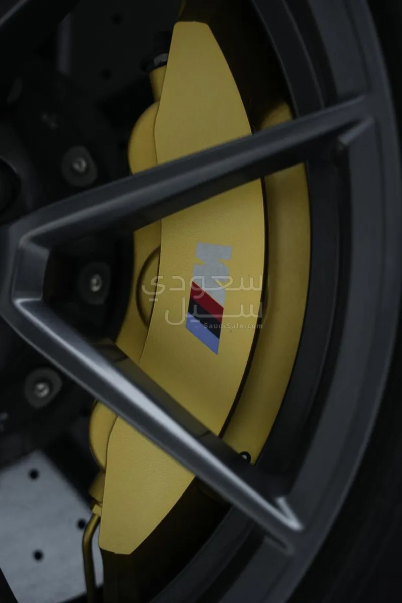 2019 بي ام دبليو الفئة ام إم 4 سي إس أي