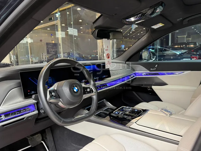 2023 بي ام دبليو الفئة السابعة 735أي