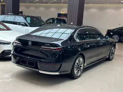 2023 بي ام دبليو الفئة السابعة 735أي