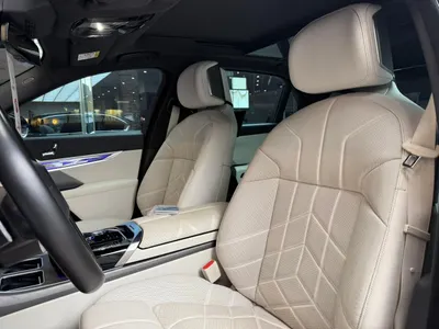 2023 بي ام دبليو الفئة السابعة 735أي