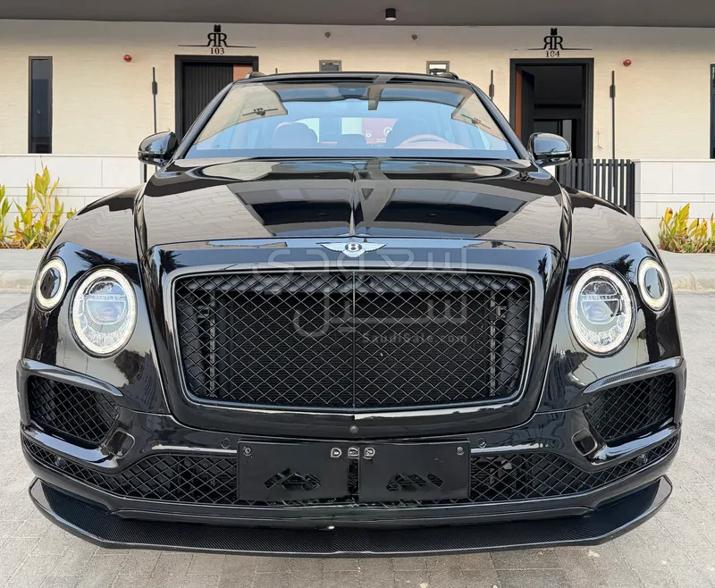 2019 بنتلي بنتايجا اس يو في