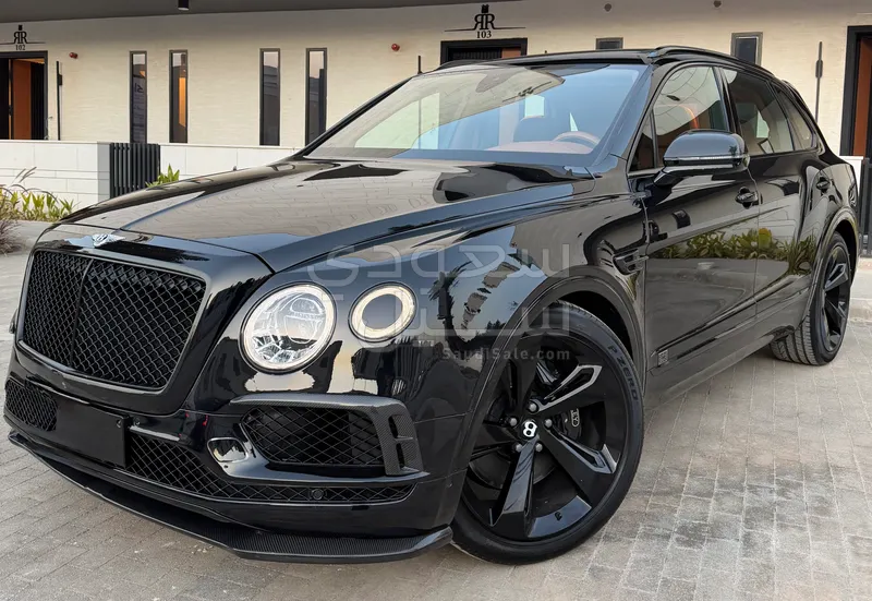 2019 بنتلي بنتايجا اس يو في