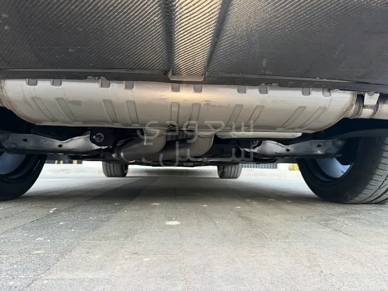 2019 بنتلي بنتايجا اس يو في