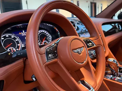 2019 بنتلي بنتايجا اس يو في