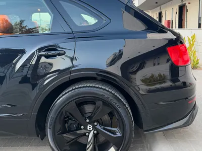 2019 بنتلي بنتايجا اس يو في