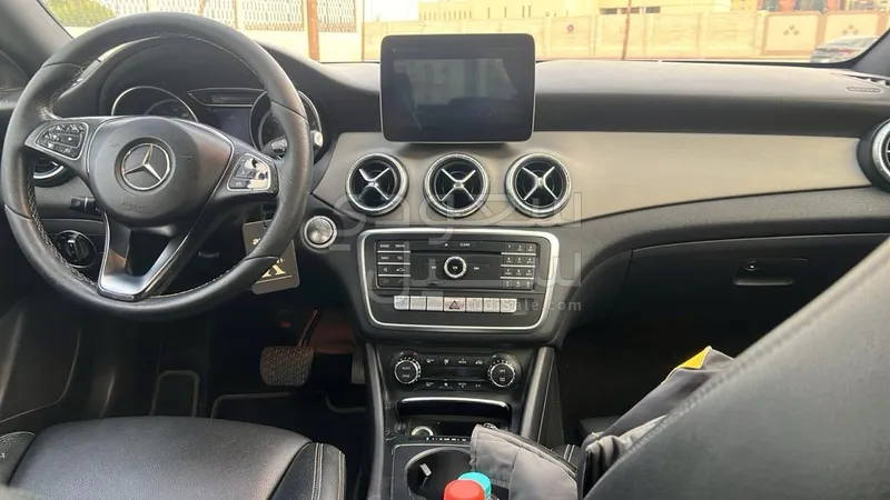 2018 مرسيدس - بنز سي إل أي أي إم جي 45