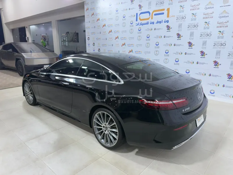 2022 مرسيدس - بنز إي 200 كوبيه
