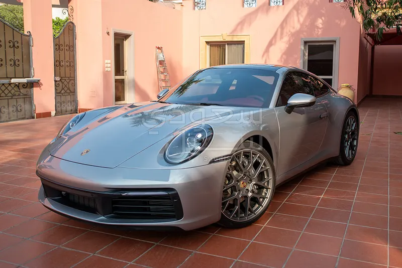 2024 بورش 911 كاريرا