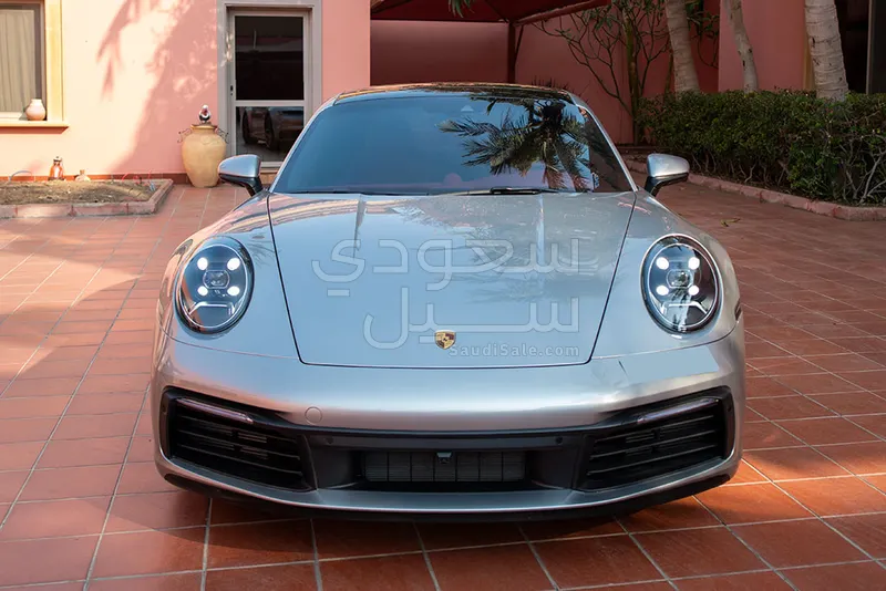 2024 بورش 911 كاريرا