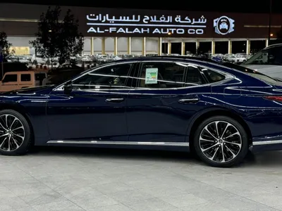 2022 لكزس إل إس 350
