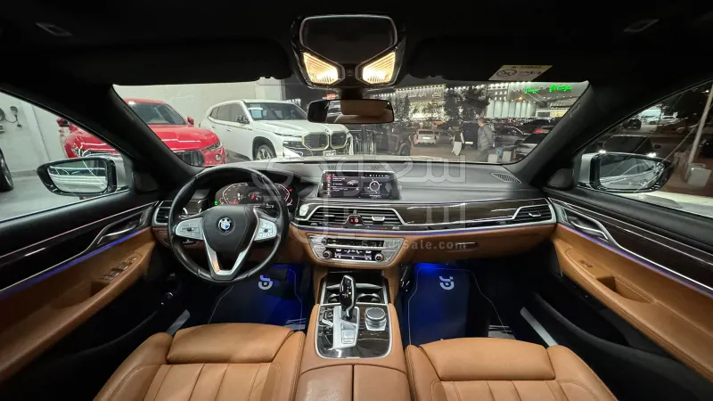 2020 بي ام دبليو الفئة السابعة 730 إل أي