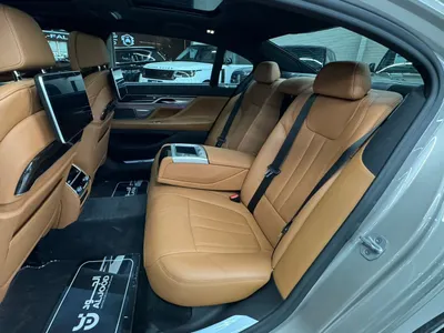 2020 بي ام دبليو الفئة السابعة 730 إل أي