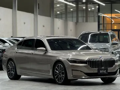 2020 بي ام دبليو الفئة السابعة 730 إل أي