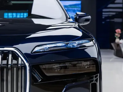 2026 بي ام دبليو الفئة السابعة 735أي