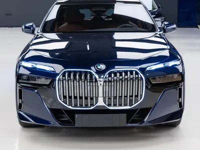 2026 بي ام دبليو الفئة السابعة 735أي