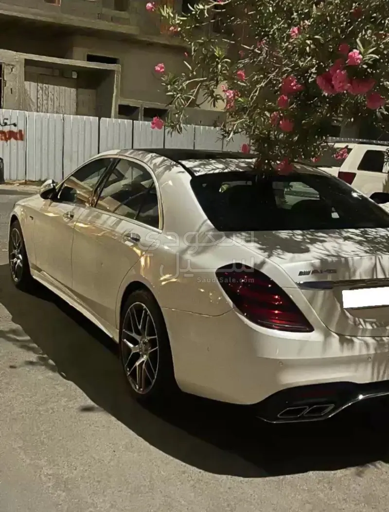 2014 مرسيدس - بنز إس 400