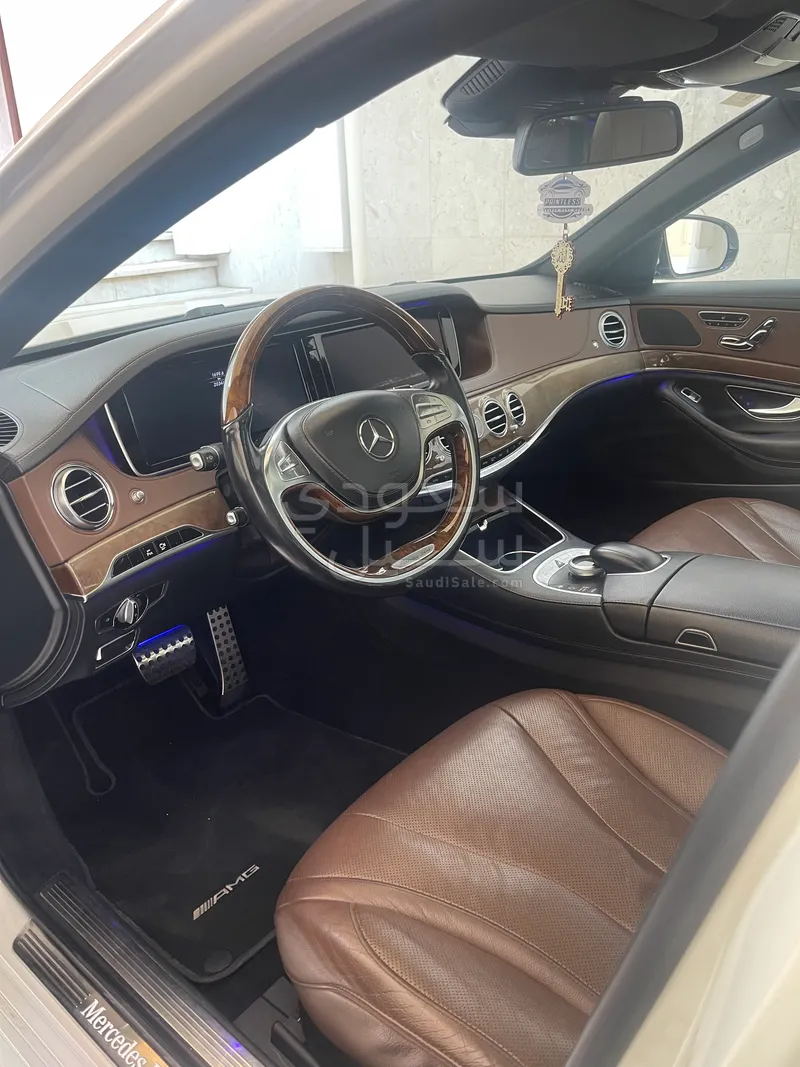 2014 مرسيدس - بنز إس 400