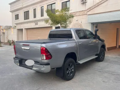 2021 تويوتا هاي لوكس تي ار دي