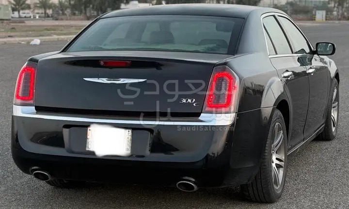 2012 كرايسلر 300 هيمى