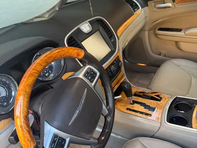 2012 كرايسلر 300 هيمى