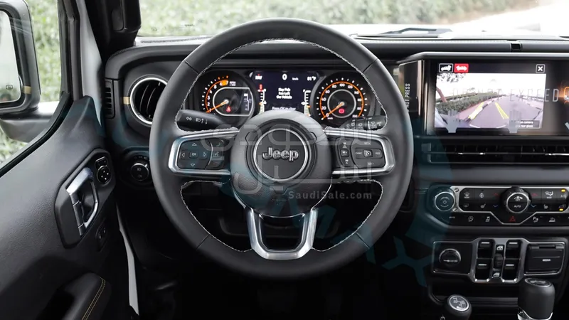 2025 جييب رانجلر صحارى