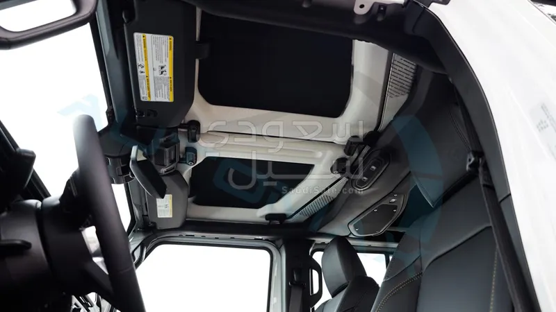 2025 جييب رانجلر صحارى