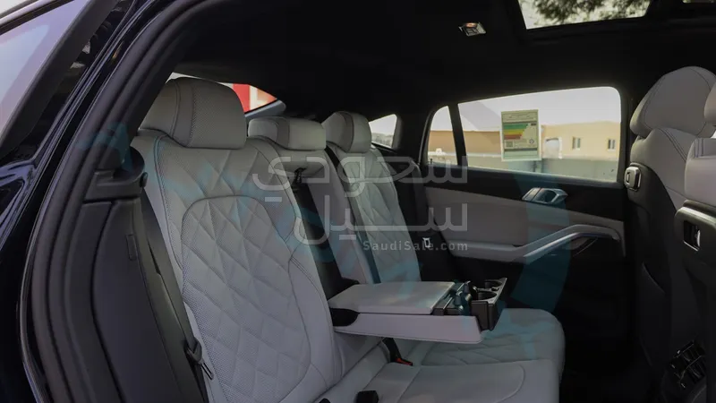 2026 بي ام دبليو الفئة اكس 6 إم