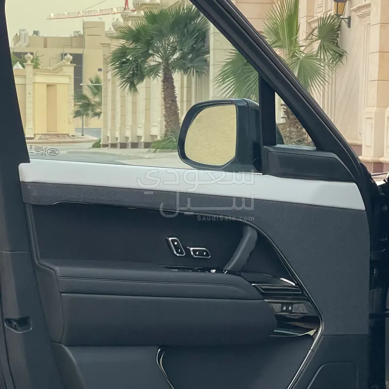 2025 Land Rover Range Rover Sport HSE