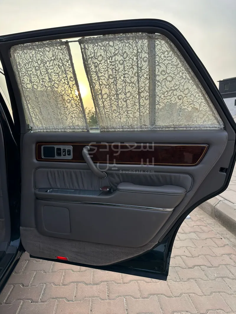 2000 تويوتا سنشري